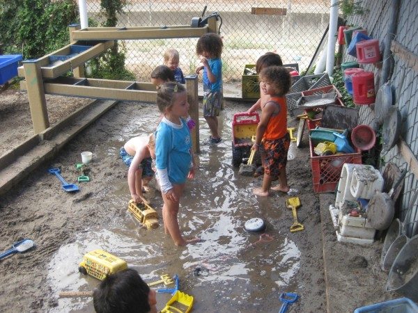 Edgewater Preschool Mud Day (1)