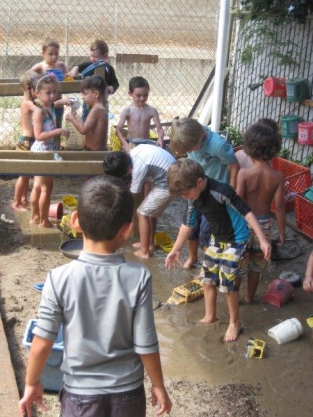 Edgewater Preschool Mud Day (2)