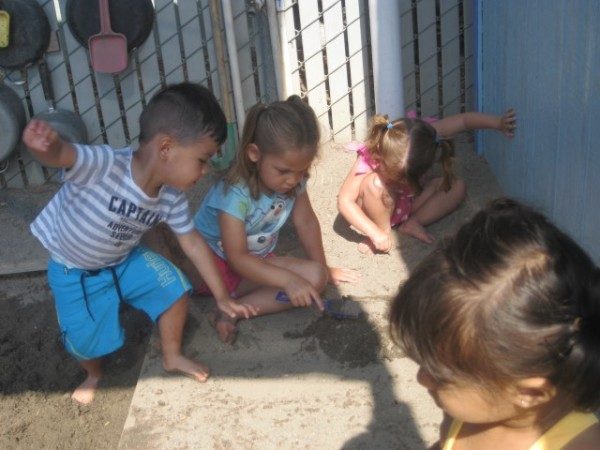 long beach preschool international mud day 2016 (1)